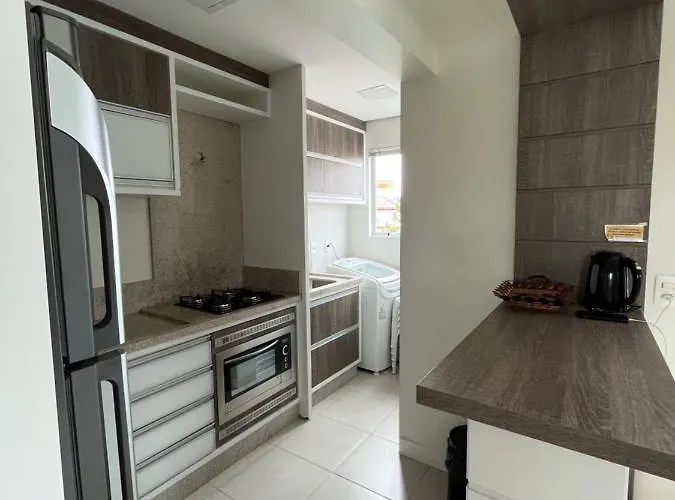 Apto De 3 Quartos Na Praia De Palmas, Com Garagem